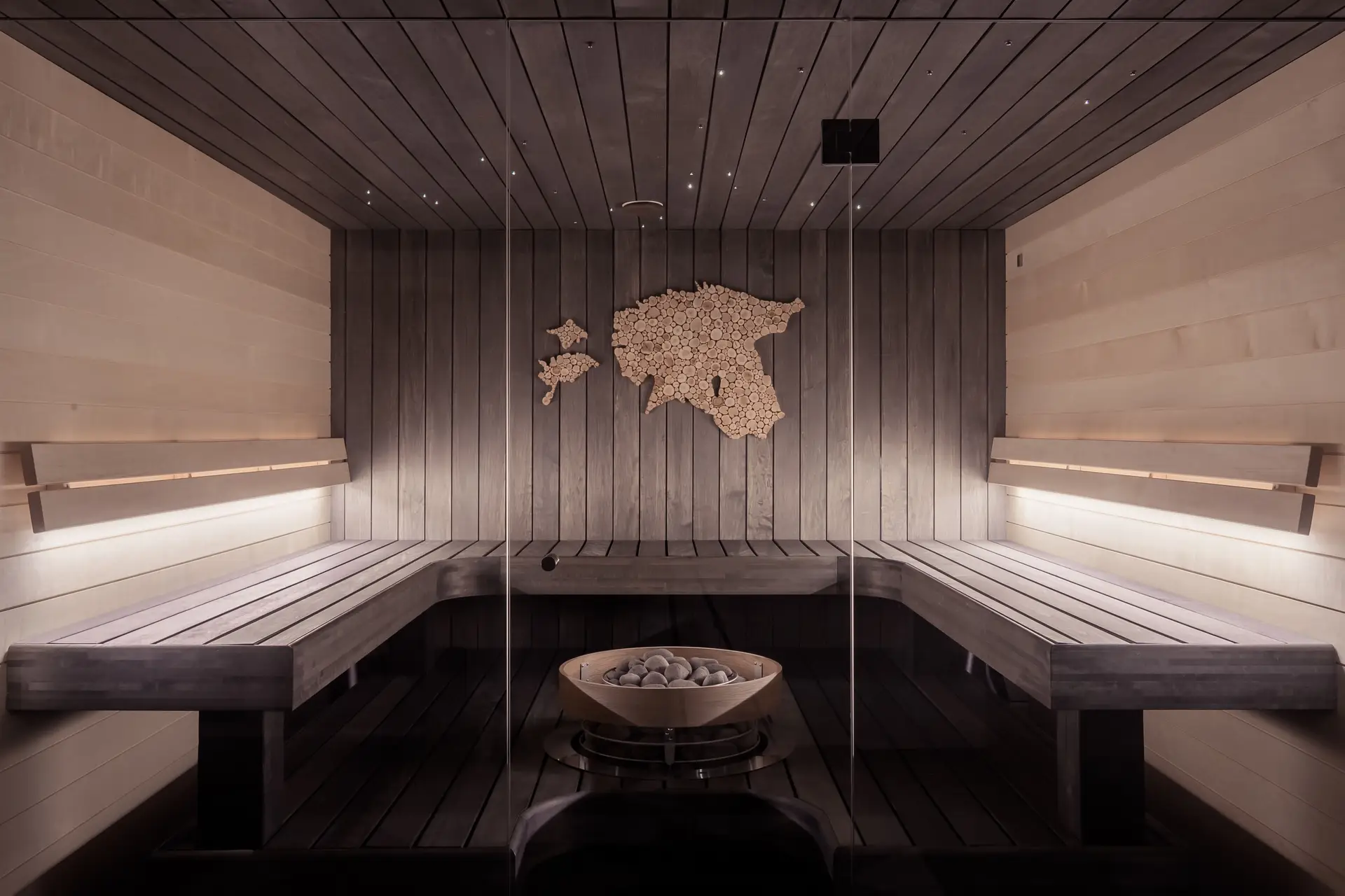 Ylellinen suomalainen sauna